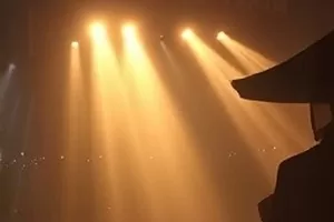 白噪音日记横版海报 雨窗与摊开的笔记本