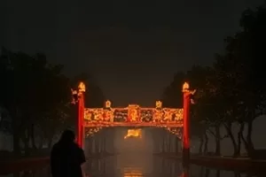 青崖旧梦横版海报 云雾山崖与古村落全景